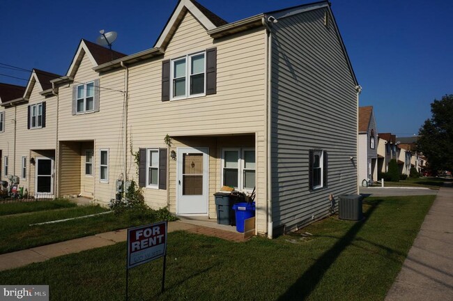 Photo - 616 Fraley St Townhome