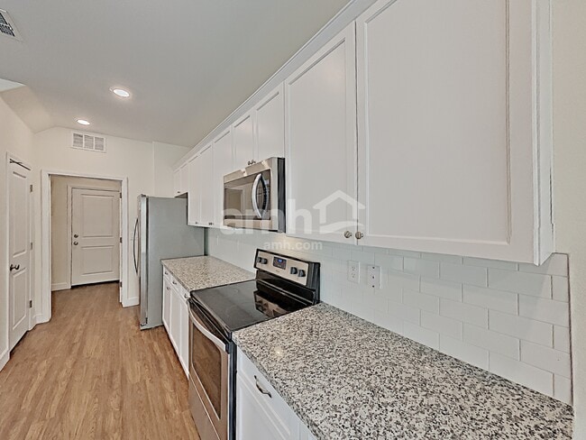 Photo - 9283 Opal Bay Ct