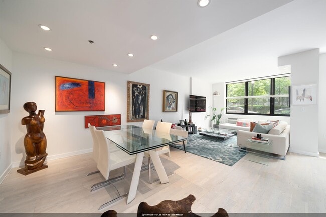 Building Photo - 2 Constitution Ct Unit 103 Rental