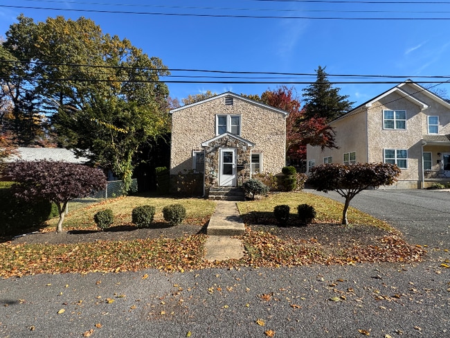 Photo - 8 Walnut Ave