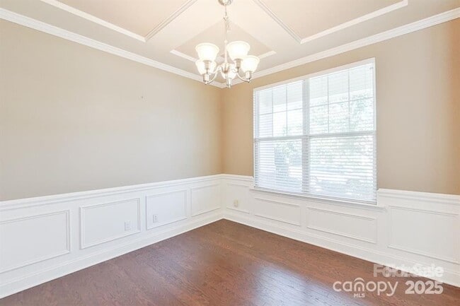 Photo - 149 Glade Vly Ave