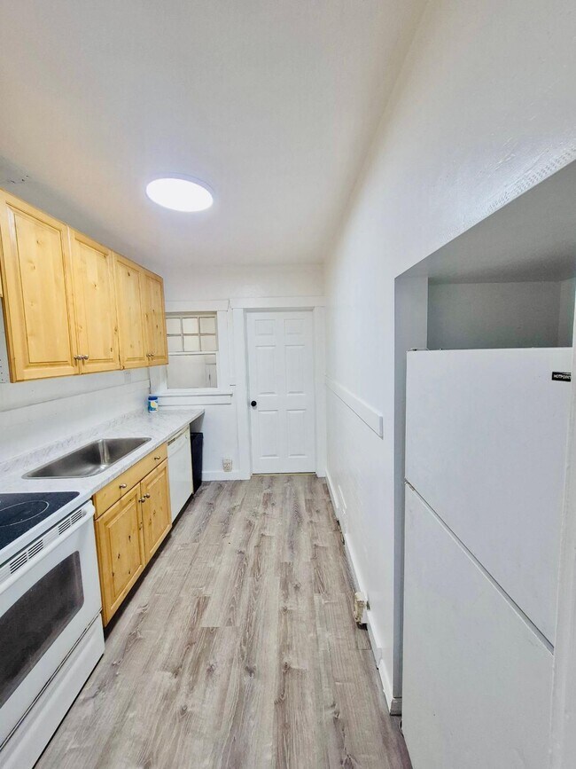 254 N 10th Ave Unit 254 N. 10th ave.