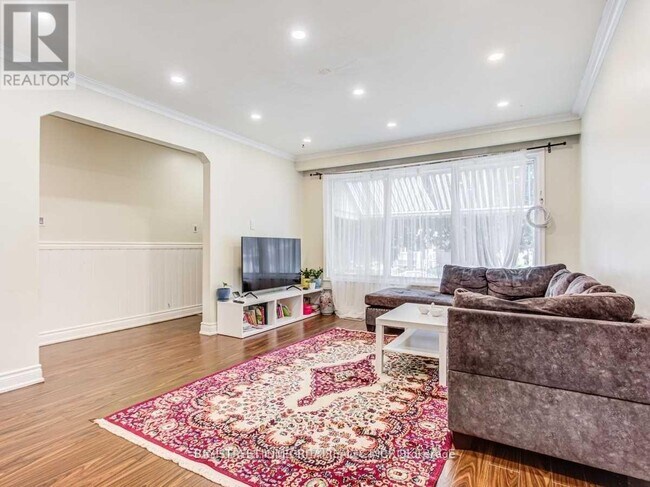 Photo - 389 Becker Rd