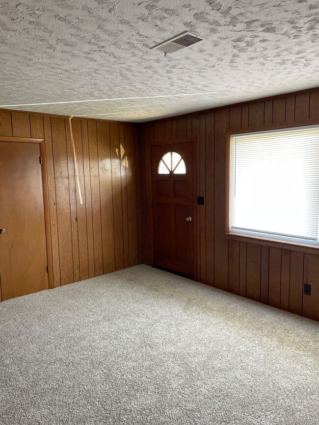 Building Photo - 2139 S Union Grove Rd Unit 3