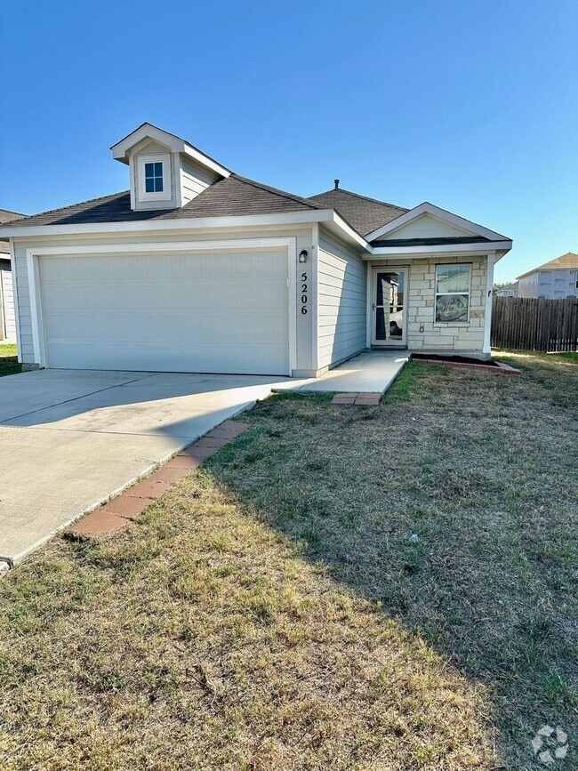 Building Photo - Beautiful home in Converse