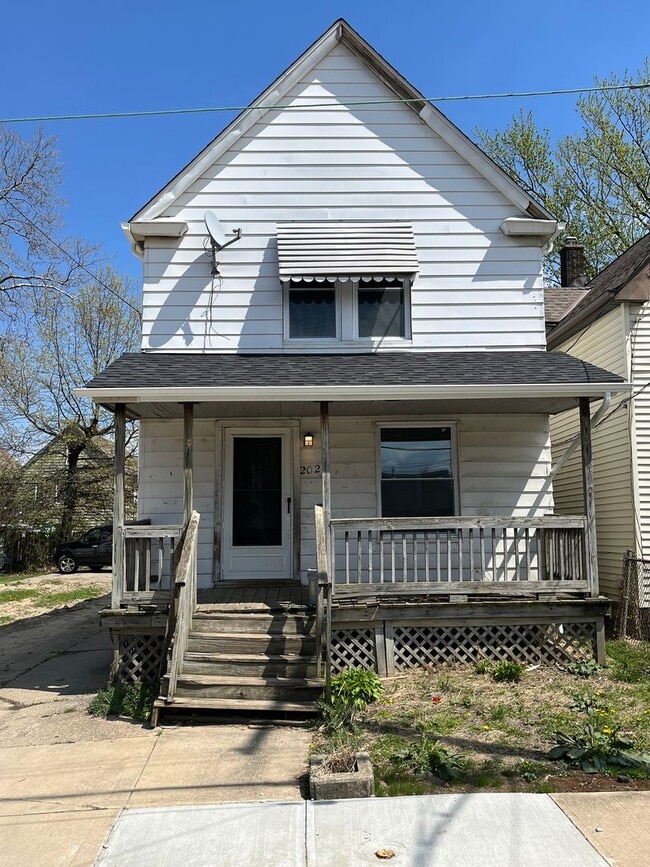 Photo - Madison/West Blvd neighborhood: 3 bedroom/1 bath single family home.