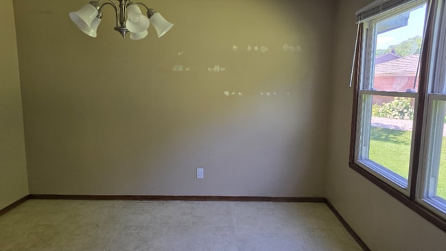 Photo - 16830 Dane Ct W