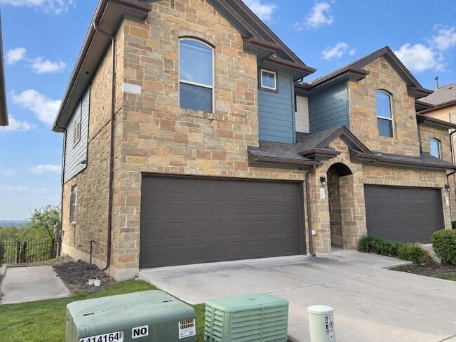 1001 Zodiac Ln