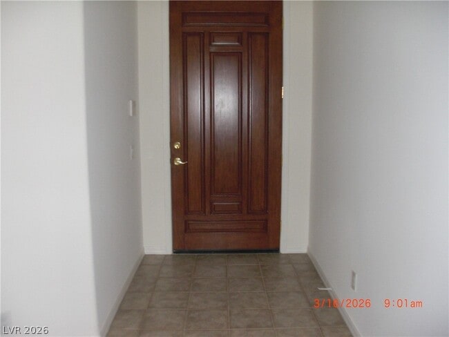 Photo - 9 Morninglow Pass