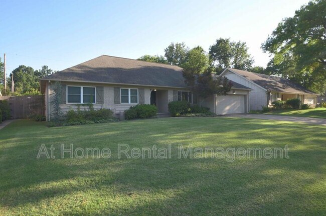 Photo - 3720 E 59th St