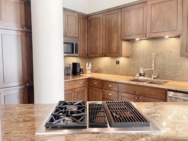 Photo - 311 W 5th St Unit 806