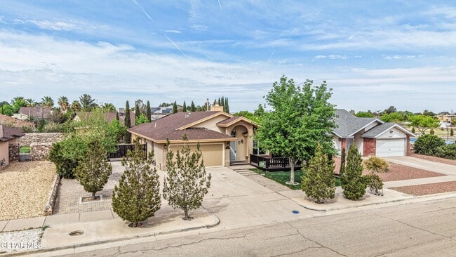 Photo - 5733 Saplinas Rd