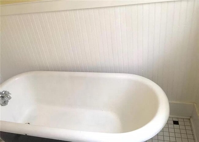 Building Photo - 301 NW 25th St