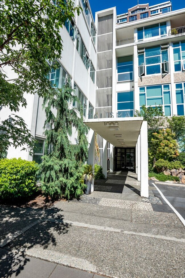 Photo - Modern Loft On First Hill!