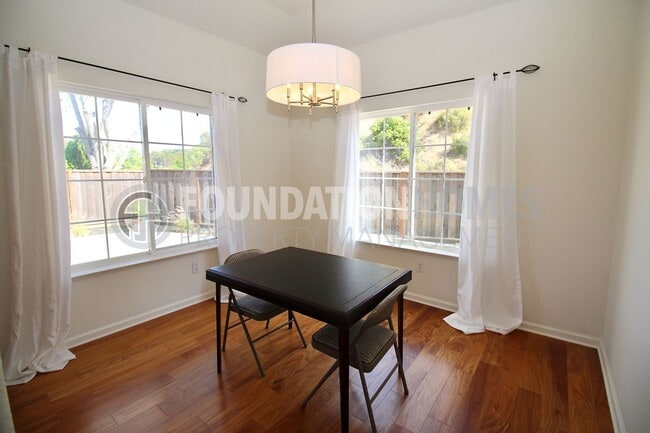 Photo - Bright Renovated 2BD/2.5BA Near China Camp...