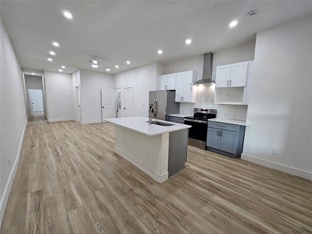 Photo - 808 W 10th St