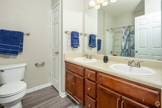 2BR, 2BA Sunroom -1,222 SF - Primary Bathroom