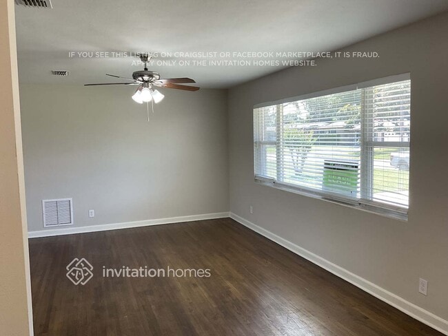 Photo - 8519 Lamanto Ave N