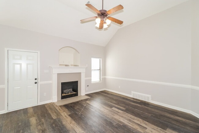 Photo - 300 Garden Springs Dr