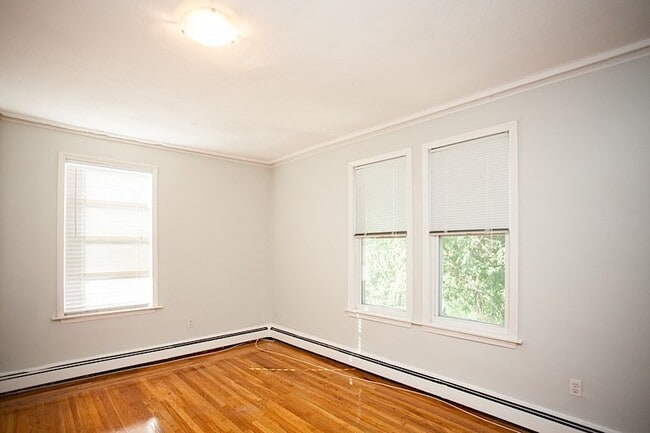 Photo - 5 Munroe St Unit 1