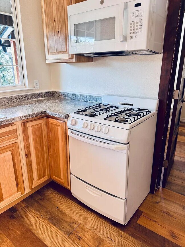 Photo - 11755 Old River Rd