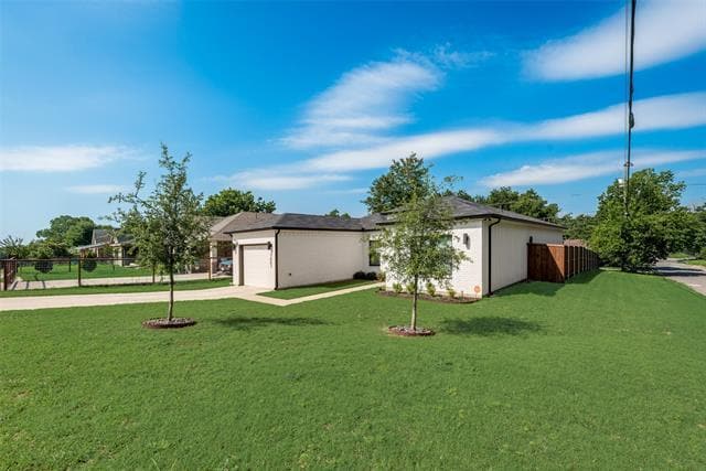 Photo - 3001 Fernwood Ave