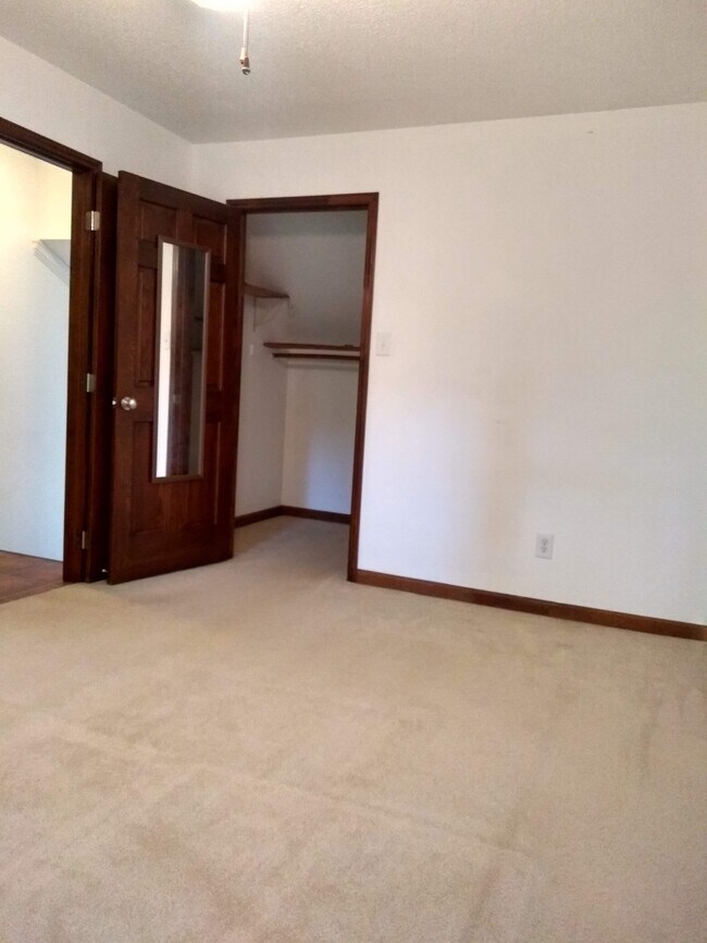 Photo - 5507 Kaplan Dr