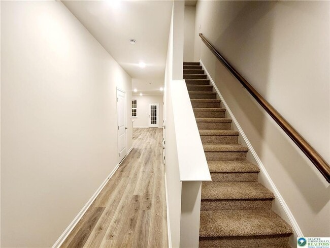 Photo - 1266 Susan Cir