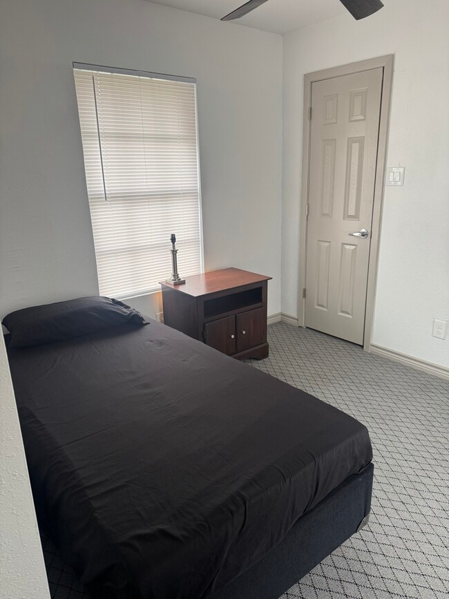 Photo - 4322 Madden Ln