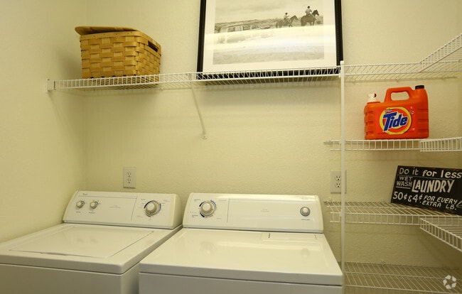 4BR-4BA Laundry Room