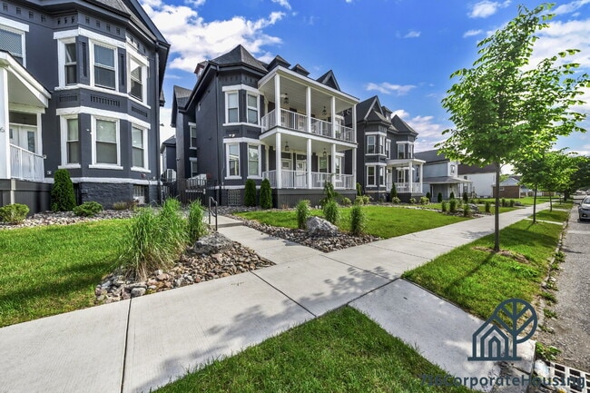 Furnished 2-Bedroom, 2-Bath Apartment near the Medical Campus