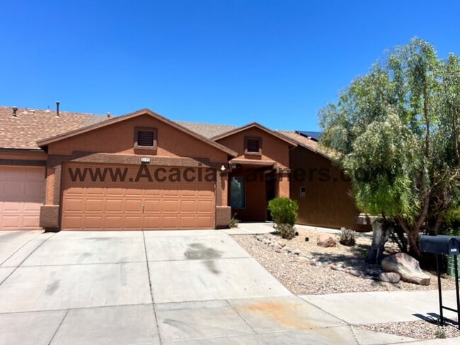 2BD 2BA in Tres Pueblos w/ Garage & Washer... - 2BD 2BA in Tres Pueblos w/ Garage & Washer... House