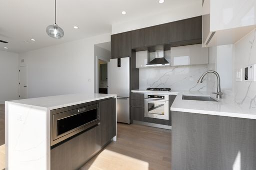 Photo - 7729 N Eastlake Terrace