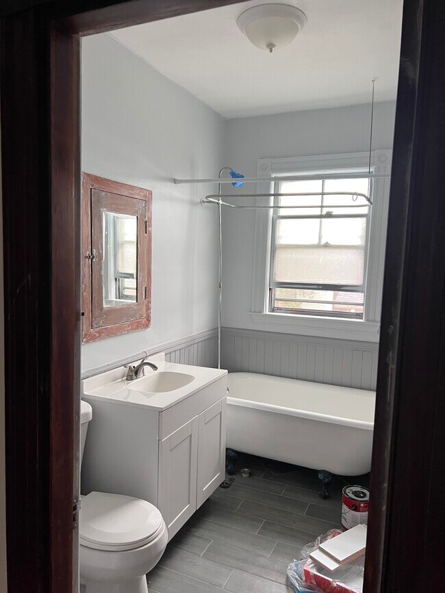 Building Photo - 73 Adams St Unit 3 Rental
