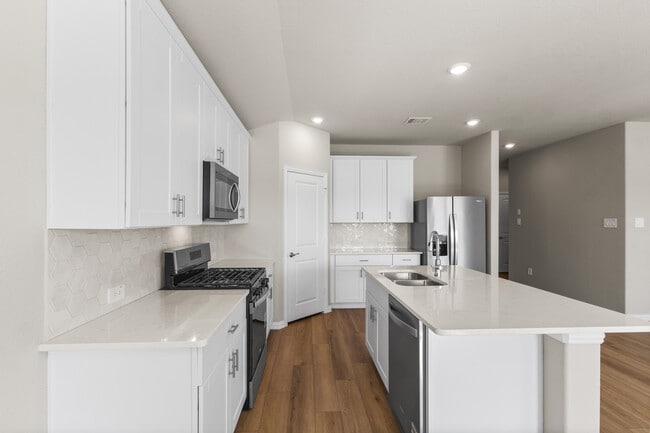 Photo - 6649 Valley Lake Ln