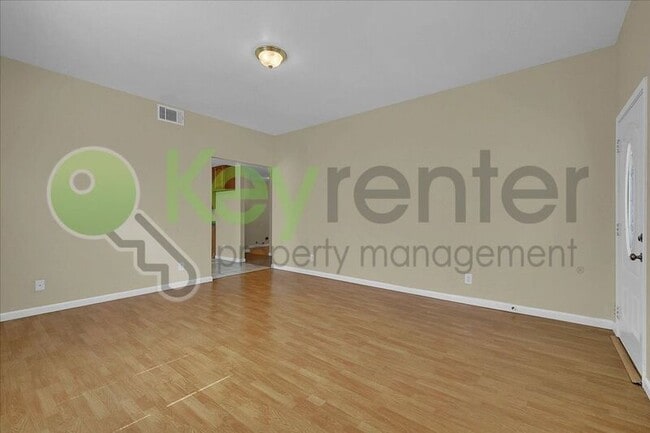 Photo - 3220 2nd Ave