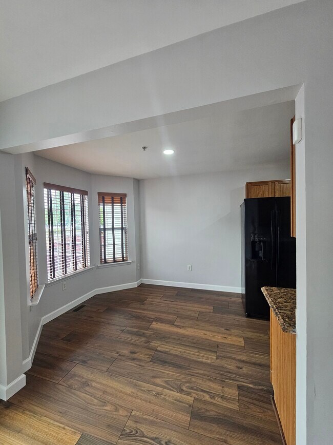 Photo - 10624 Riva Pl