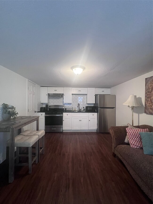 Photo - 607 Enid St Unit 1/2 2