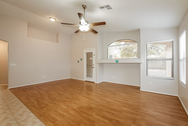 Photo - 13928 N 133rd Ln