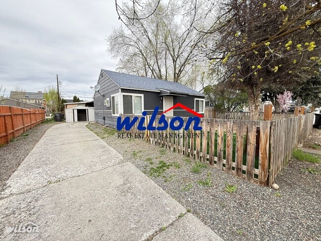 Building Photo - 808 S 2nd Ave Unit A