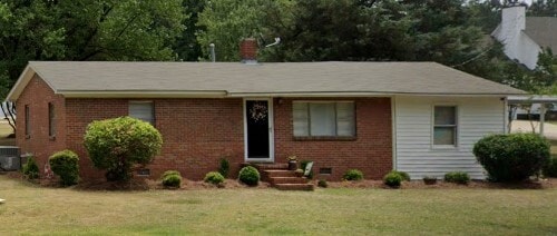 Photo - 1501 Red Oak Rd House