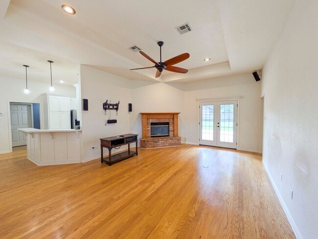 Photo - 7647 Rosewood Dr