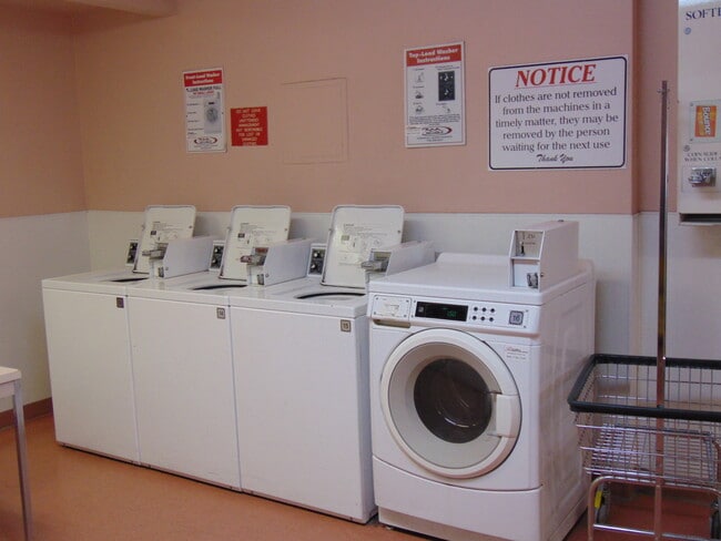 Photo - Lower Level Smokey Lane 1 bedroom, 1 bath ...