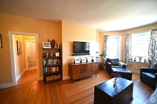 Building Photo - 98 St Paul St Unit 5 Rental