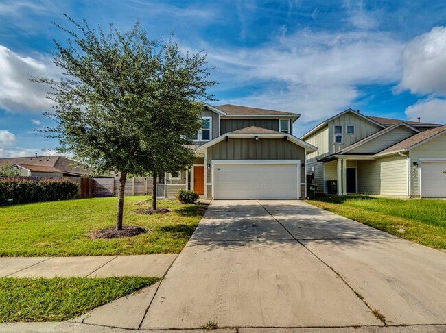 Photo - 424 Wapiti Rd