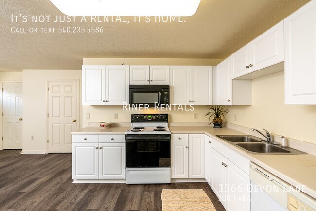 Photo - 1366 Devon Ln