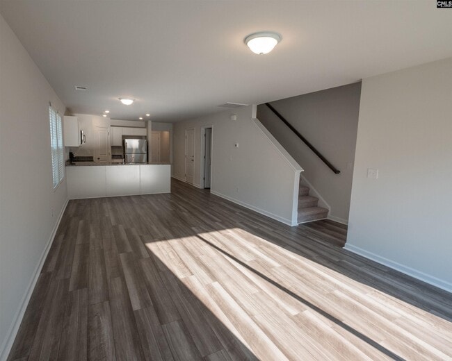 Photo - 348 Braemar Dr