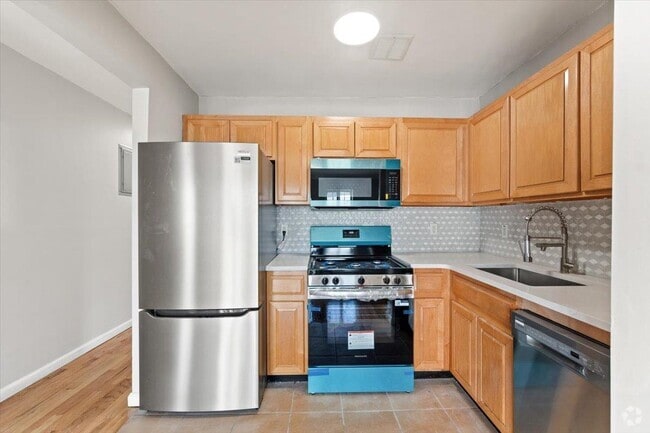 Building Photo - 1309 Vreeland Ave Rental