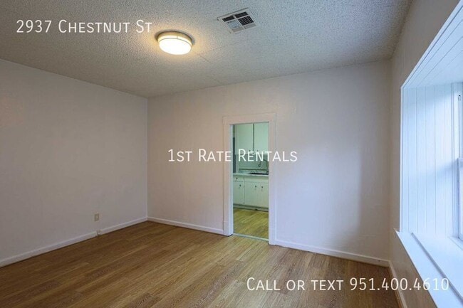 Photo - 2937 Chestnut St