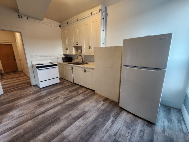 Photo - 12 State St Unit 5